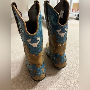 womans oringinal rockin boots !